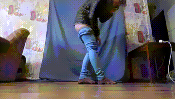 Sultry Valeria. Shitting in a leather jacket